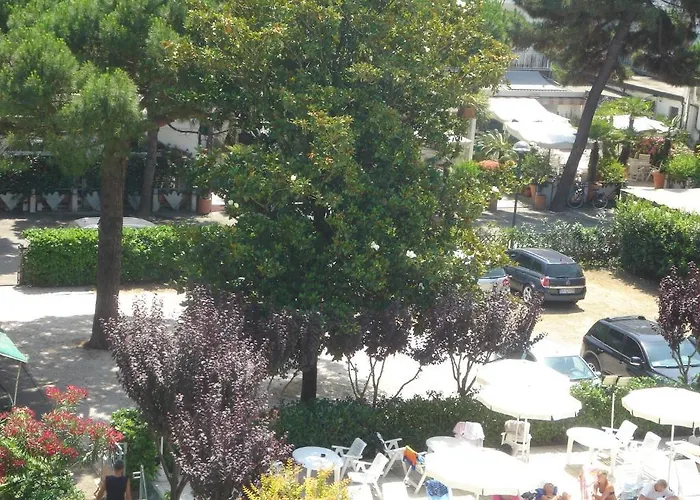 מלון Park Miriam 3*